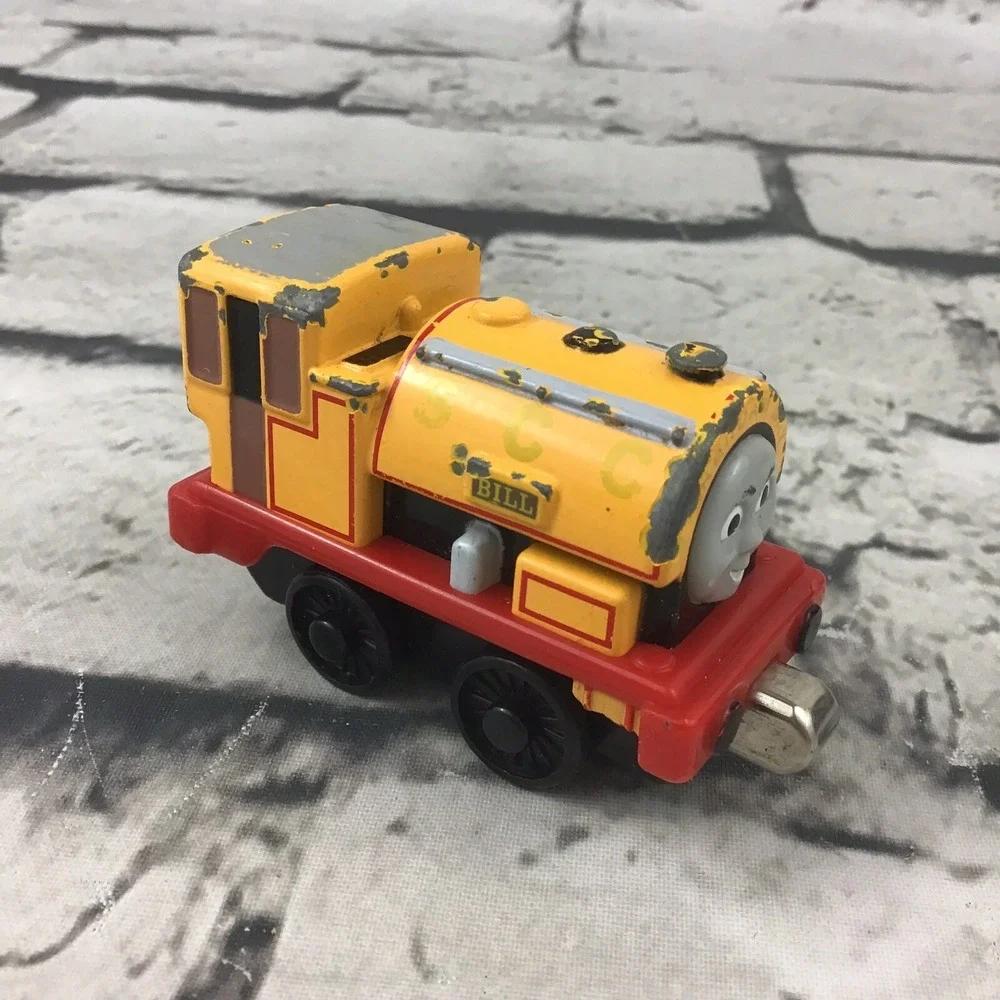 Thomas And Friends‎ Bill Tanker Engine 3-Car Magnetic Linking Train